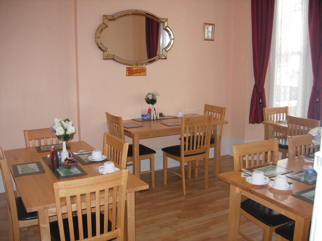 Longfield Guest House Dover Bagian luar foto