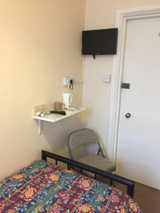 Longfield Guest House Dover Bagian luar foto